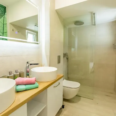 Sleeps 8 With Pool Air Con And Wifi Villa Makarska